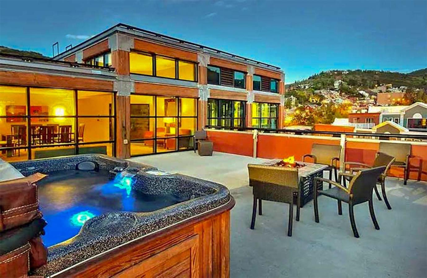 Main & Sky Villa Park City Luaran gambar