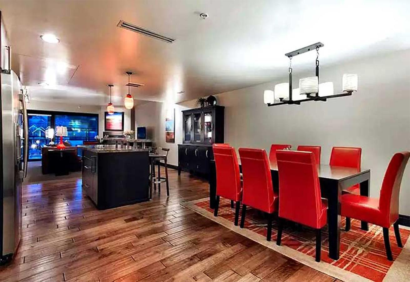Main & Sky Villa Park City Luaran gambar